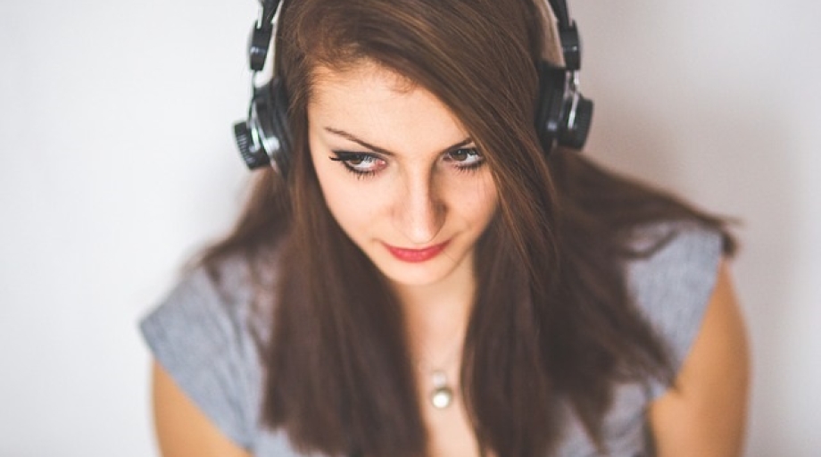 lawaai kantoor, muziek tijdens werk