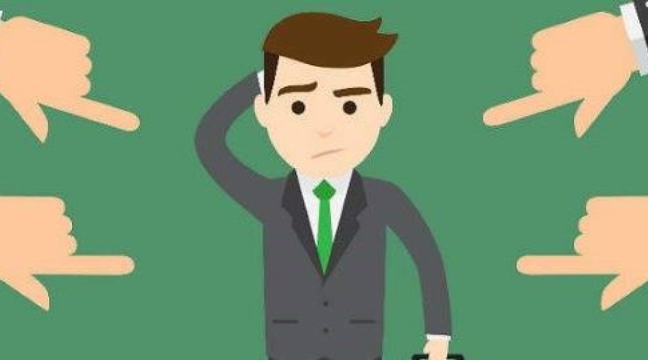 Gemiddeld over alle werknemers ligt het percentage werknemers dat gepest is door externen zoals klanten, patiënten, leerlingen, passagiers en dergelijke op 6 procent. Pesten door collega’s of leidinggevenden komt met 8 procent gemiddeld vaker voor dan pesten door externen.