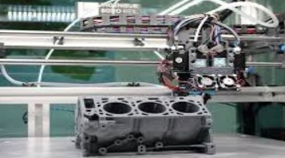 In de industrie zette 29 procent van de bedrijven een industriële of service-robot in. Ook researchinstellingen gebruikten relatief vaak robots (13 procent). In andere bedrijfstakken zoals in de onroerend goed branche, horeca en ICT-gerelateerde bedrijfstakken werd maar zeer beperkt gebruikgemaakt van robots in het bedrijfsproces.