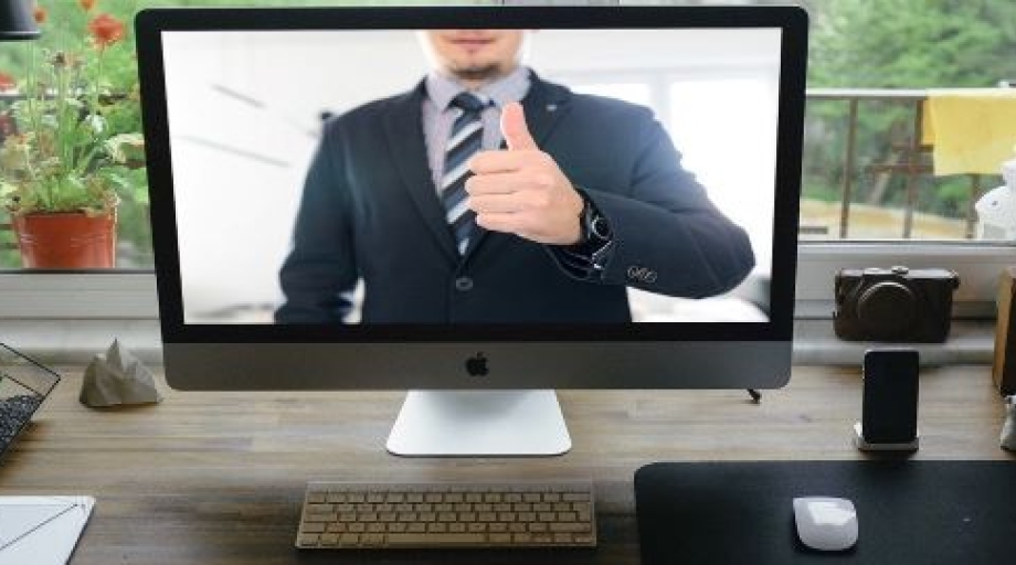 Het thuiswerken had voordelen, maar je snakte ook weer naar het praatje bij de koffieautomaat.