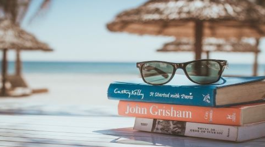 Door het gebrek aan vakantiemogelijkheden in de coronacrisis nemen werknemers minder vakantiedagen op.