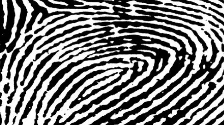 Registratie van biometrische gegevens is alleen toegestaan als de betrokkenen om uitdrukkelijke toestemming is gevraagd.